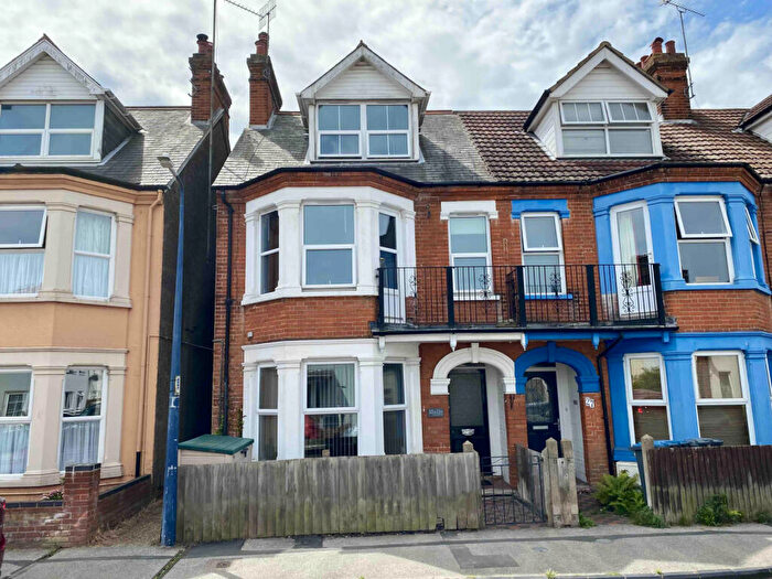 4 Bedroom Maisonette For Sale In Cavendish Road, Felixstowe, IP11