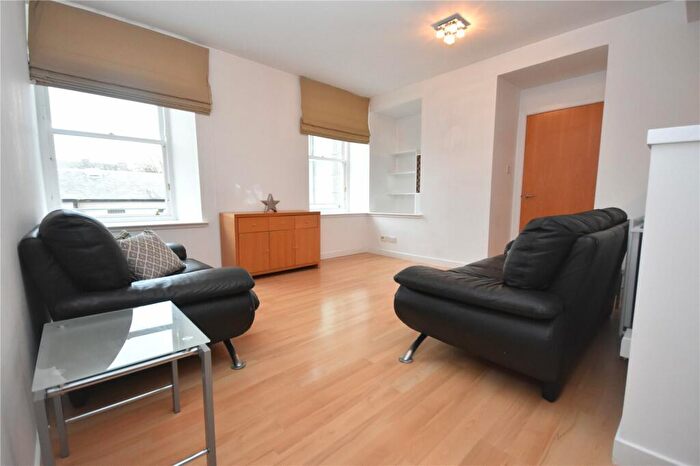 2 Bedroom Flat To Rent In Urquhart Road, First Floor, Old Aberdeen, Aberdeen, AB24