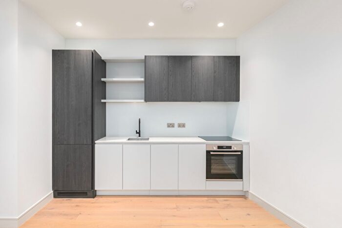 1 Bedroom Flat To Rent In Hoxton Street, London, N1