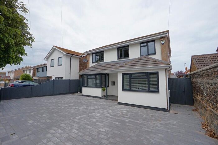 5 Bedroom Detached House For Sale In Spencer Road, Birchington, Kent, CT7