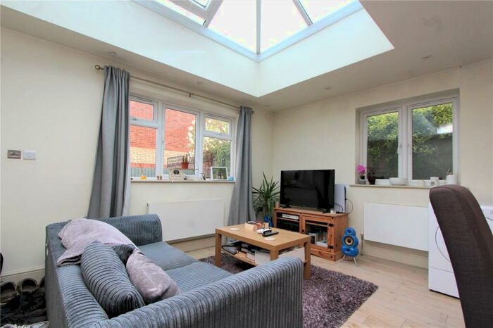 2 Bedroom Apartment To Rent In Fortis Green, East Finchley, N2