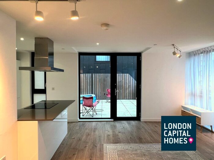 2 Bedroom Flat To Rent In Waterman House, Forester Way, London, E15