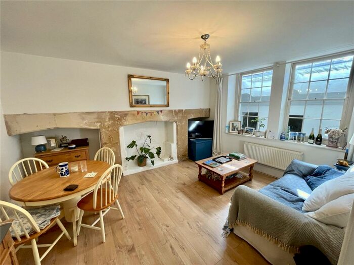 2 Bedroom Apartment To Rent In Grove Street, Bath, BA2