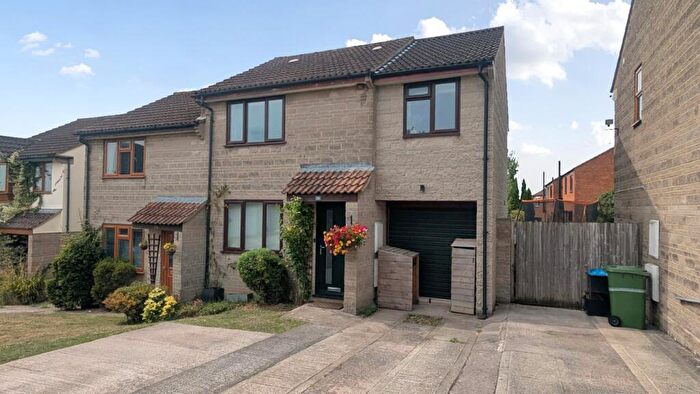 3 Bedroom Semi-Detached House For Sale In Manor Court, Easton, Wells, BA5