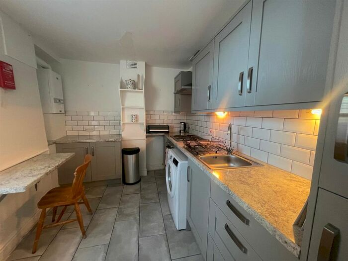 2 Bedroom Cottage To Rent In Clarence Street, Dartmouth, TQ6