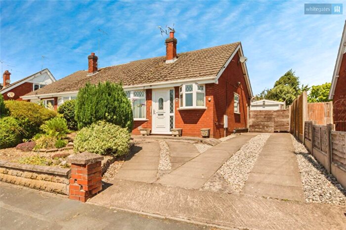 2 Bedroom Bungalow For Sale In Earls Road, Shavington, Crewe, Cheshire, CW2