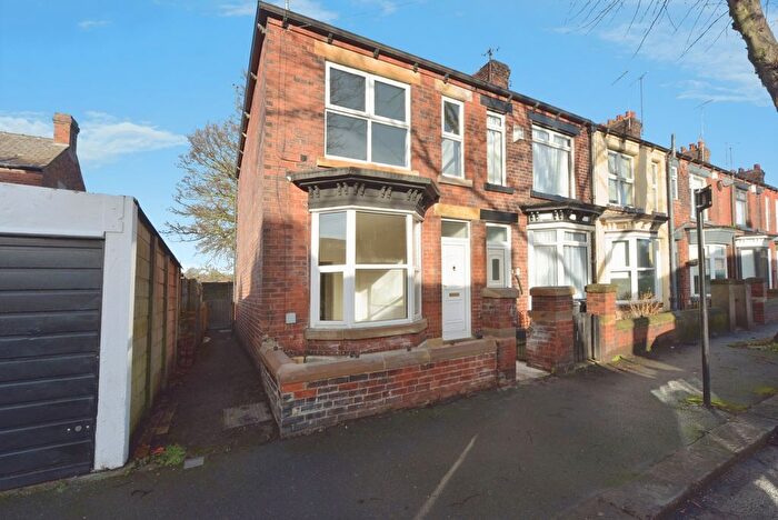 3 Bedroom End Terrace House For Sale In Cannock Street, Sheffield, S6