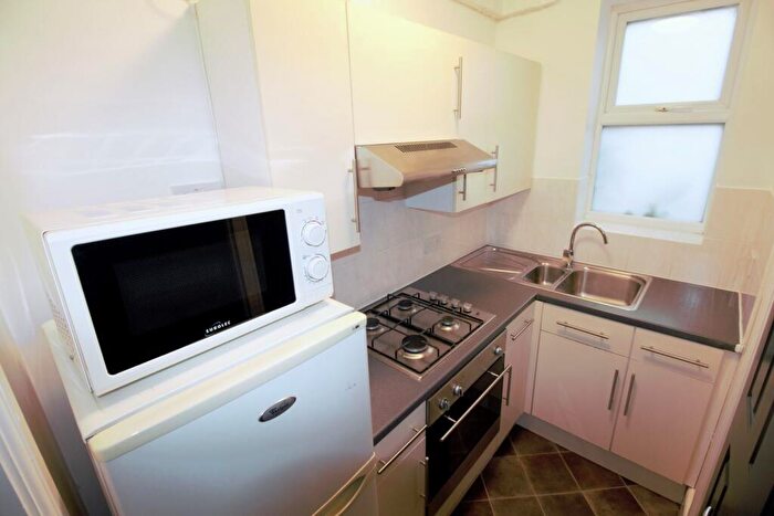 1 Bedroom Flat To Rent In The Avenue, Lincoln, Lincolnshire, LN1