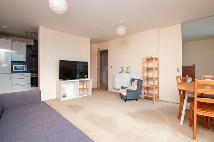1 Bedroom Apartment To Rent In Witan Gate, Milton Keynes, MK9