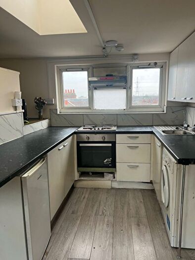 Studio To Rent In Ilford Lane, Ilford, IG1