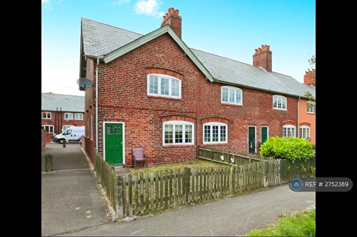 3 Bedroom Semi Detached House To Rent In Model Village, Creswell, Worksop, S80