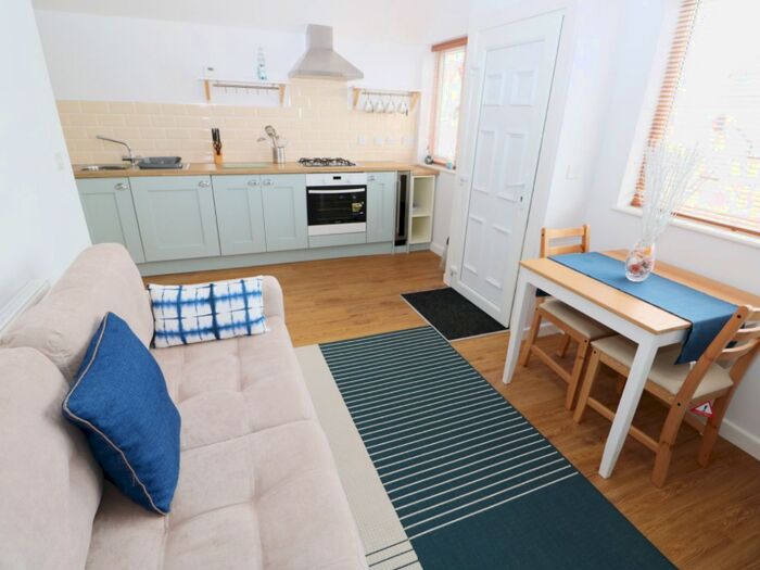1 Bedroom Bungalow For Sale In Mundesley, Norwich NR11