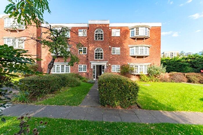 2 Bedroom Flat To Rent In Bispham Road, Ealing, NW10