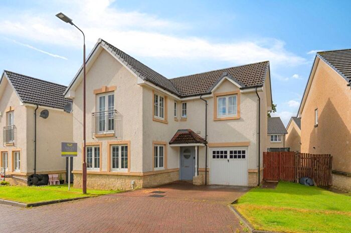 4 Bedroom Detached House For Sale In Sandpiper Meadow, Alloa, FK10