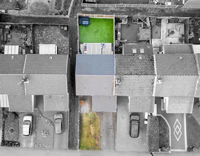 3 Bedroom End Of Terrace House For Sale In Hough Fold Way, Bolton, BL2