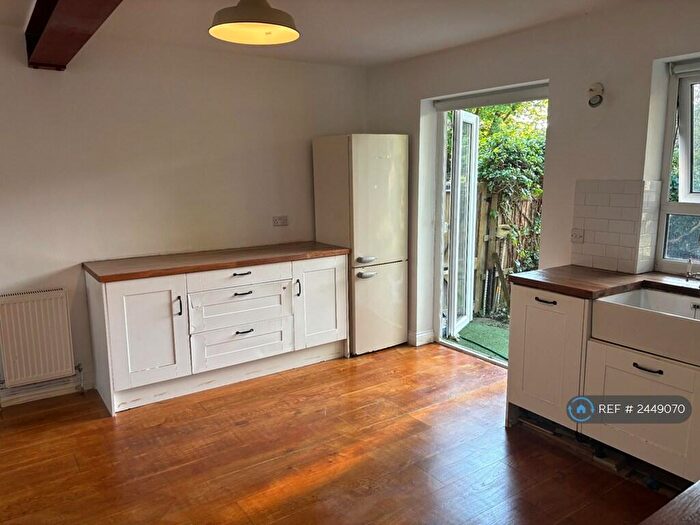 2 Bedroom Semi-Detached House To Rent In Cromwell Close, London, N2