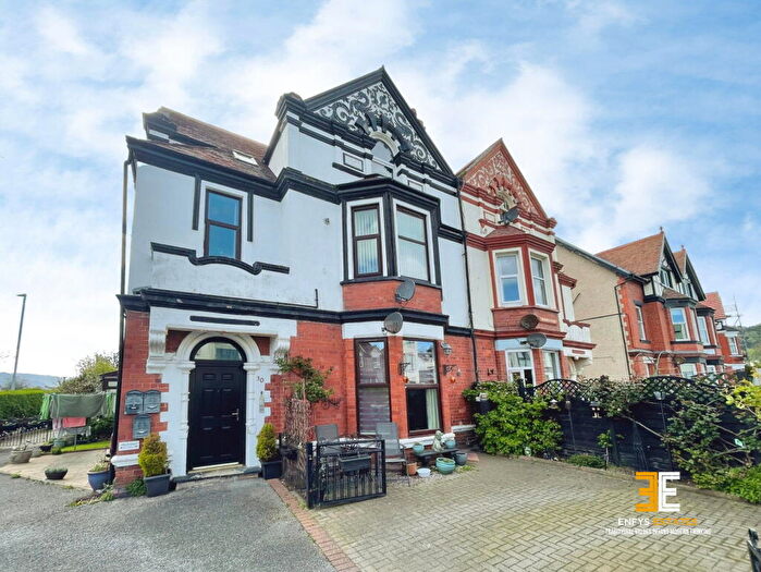 2 Bedroom Flat For Sale In Caroline Road, Llandudno, LL30