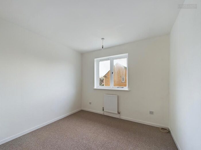 3 Bedroom End Of Terrace House For Sale In Rothwell Way, Peterborough, PE2
