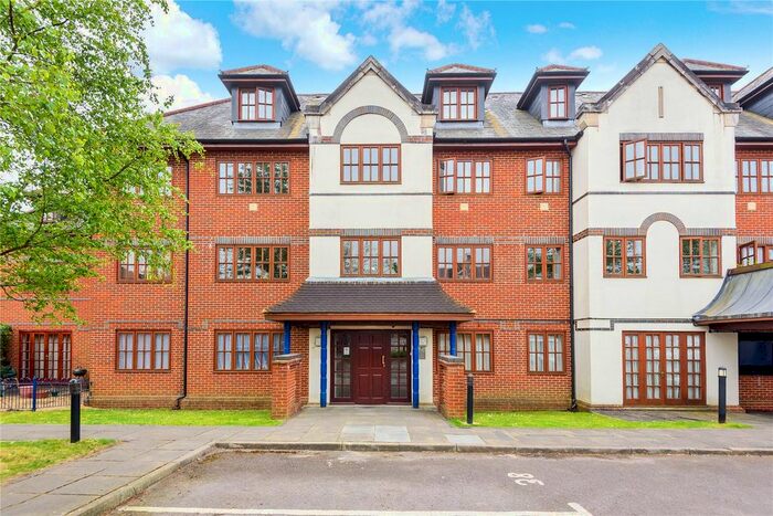 2 Bedroom Flat To Rent In Surrey Cloisters, Kings Road, Godalming, Surrey, GU7