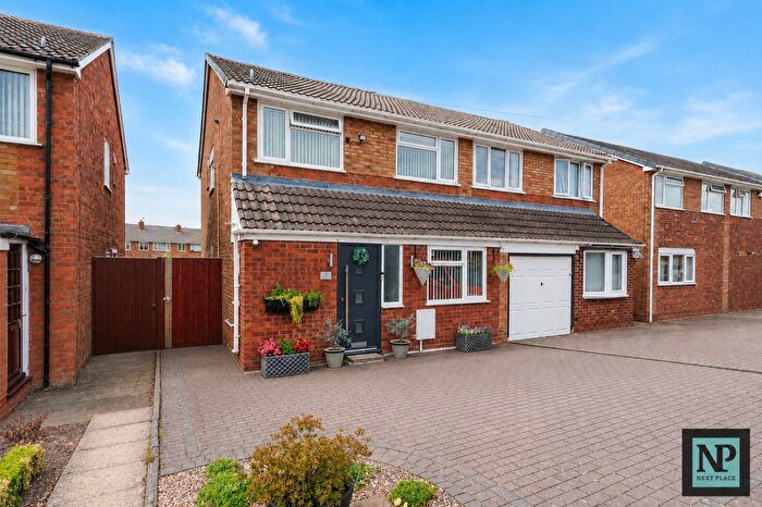 3 Bedroom Semi-Detached House For Sale In Basin Lane, Tamworth, B77