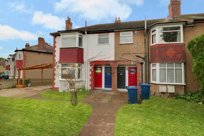 1 Bedroom Maisonette To Rent In Reading Road, Northolt, UB5