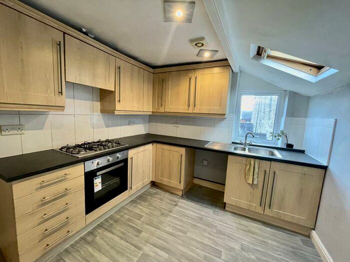 2 Bedroom Flat To Rent In Elliott Street, Tyldesley, Manchester. **Available Now**, M29