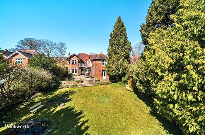 6 Bedroom Detached House For Sale In Cliddesden Road, Basingstoke, Hampshire, RG21