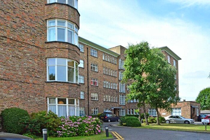 2 Bedroom Apartment To Rent In The Lawns, Lee Terrace, London, SE3