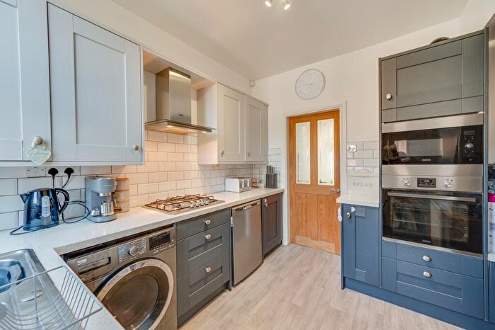2 Bedroom Terraced House For Sale In Aisthorpe Road, Woodseats, S8