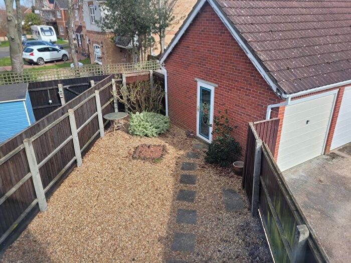 2 Bedroom End Of Terrace House To Rent In Camargue Drive, March, PE15