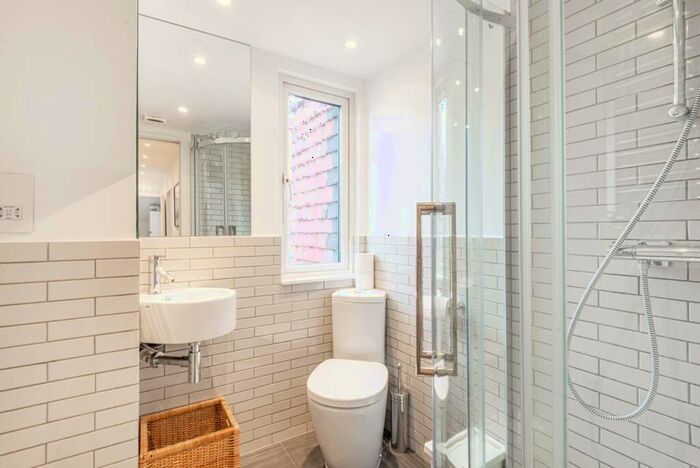 3 Bedroom Flat To Rent In Finchley Road, Hampstead, London, NW3