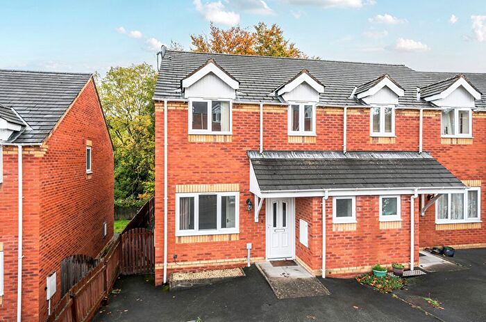 3 Bedroom Semi-Detached House For Sale In Oaklands Park, Newtown, Powys, SY16