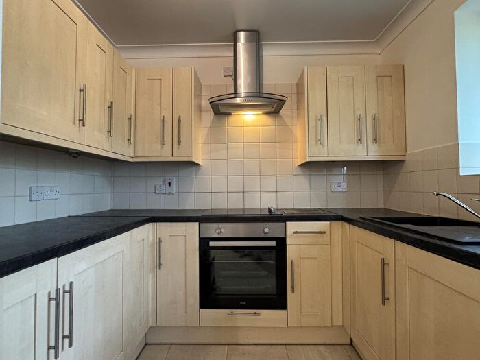 2 Bedroom Apartment To Rent In Swan Court, Paradise Street, OX1