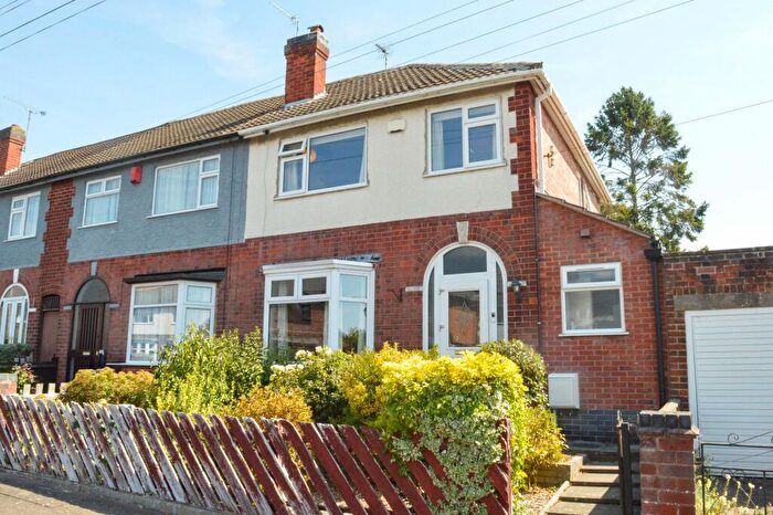 3 Bedroom Semi-Detached House For Sale In Bonnington Road, Clarendon Park, Leicester, LE2