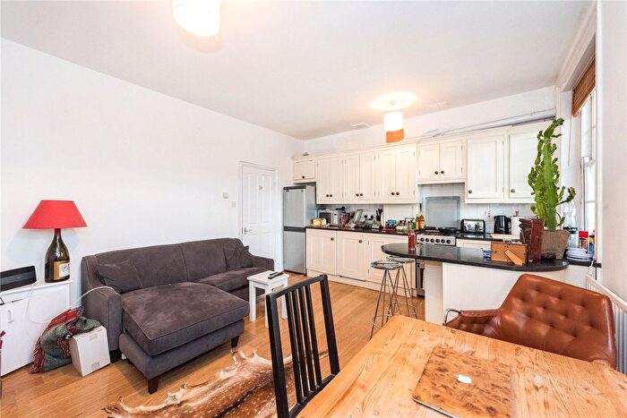2 Bedroom Flat To Rent In Cruikshank Street, London, WC1X