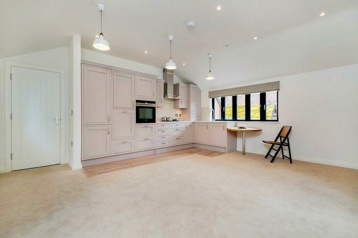 1 Bedroom Apartment To Rent In Central Alresford, SO24