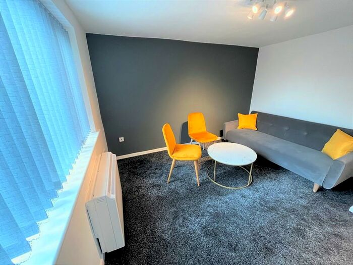 1 Bedroom Apartment To Rent In Chadderton Court, Percy Street, PR1