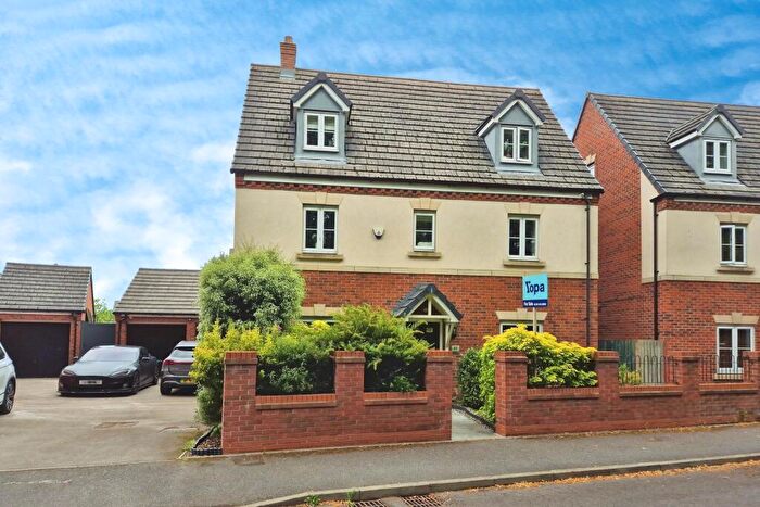 5 Bedroom Detached House For Sale In Roebuck Road, Birmingham, B16