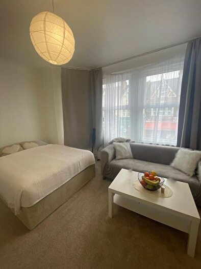 Studio To Rent In Westbury Avenue, London, N22