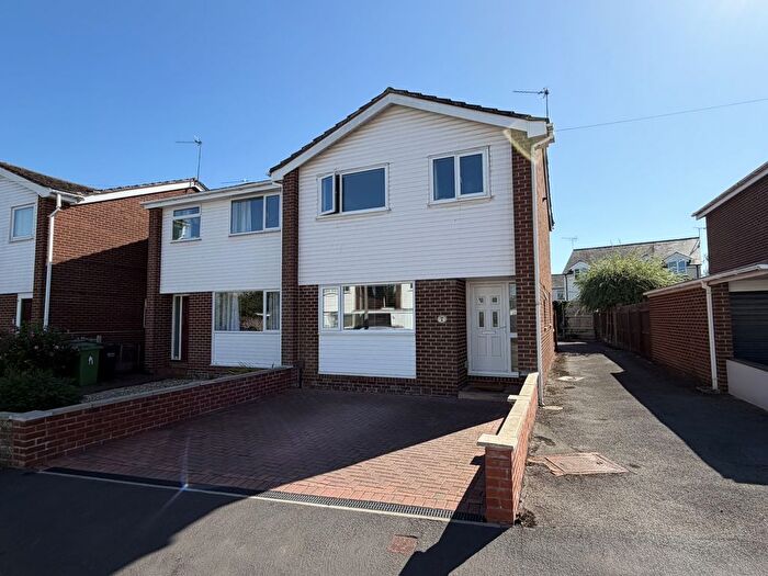 3 Bedroom End Terrace House For Sale In Brookfields Gardens, Alphington, EX2