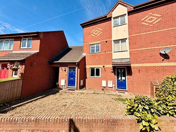 2 Bedroom Maisonette To Rent In Smiths Court, Exeter, EX2