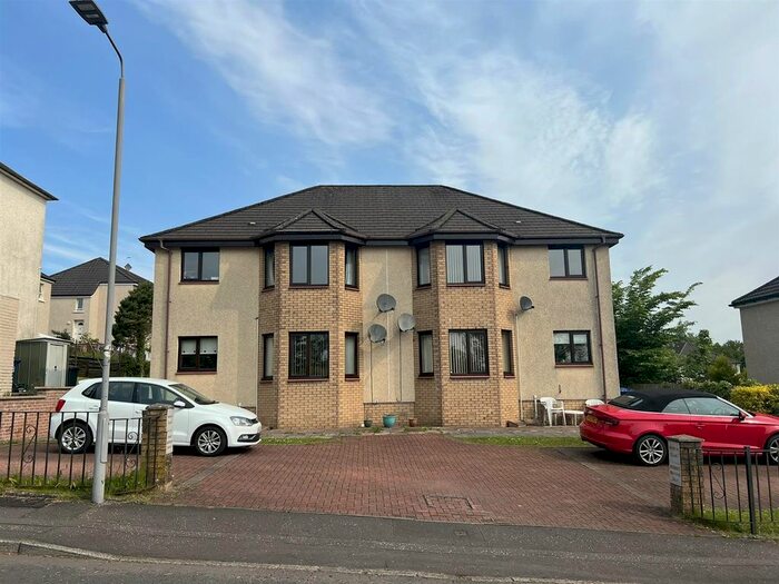 2 Bedroom Flat To Rent In Whirlie Court, Whirlie Road, Crosslee, Houston, PA6