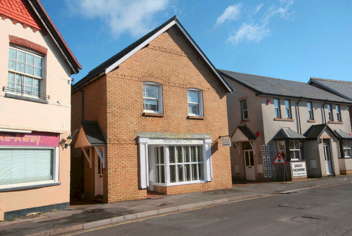 2 Bedroom Maisonette To Rent In High Street, Milford On Sea, SO41