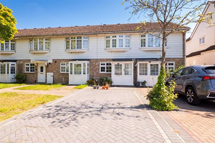 3 Bedroom Terraced House For Sale In Ringstead Road, Sutton, SM1