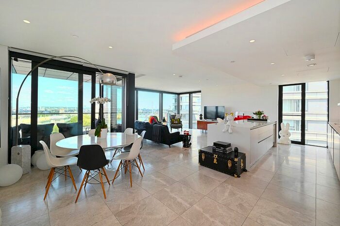 3 Bedroom Flat To Rent In Albert Embankment, Lambeth, SE1