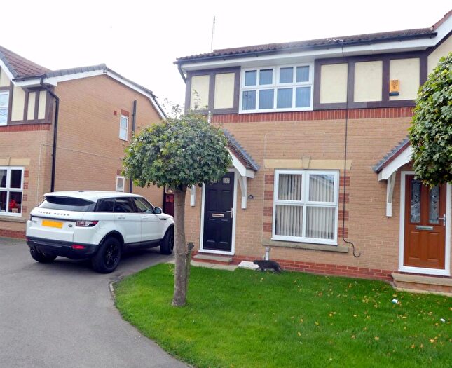3 Bedroom Semi-Detached House To Rent In Western Gailes Way, Hull, HU8