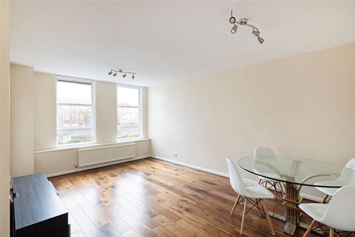 1 Bedroom Flat To Rent In Cheyne Walk, Chelsea, SW3