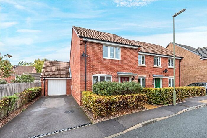 2 Bedroom Semi-Detached House To Rent In Rothschild Drive, Sarisbury Green, Southampton, Hampshire, SO31