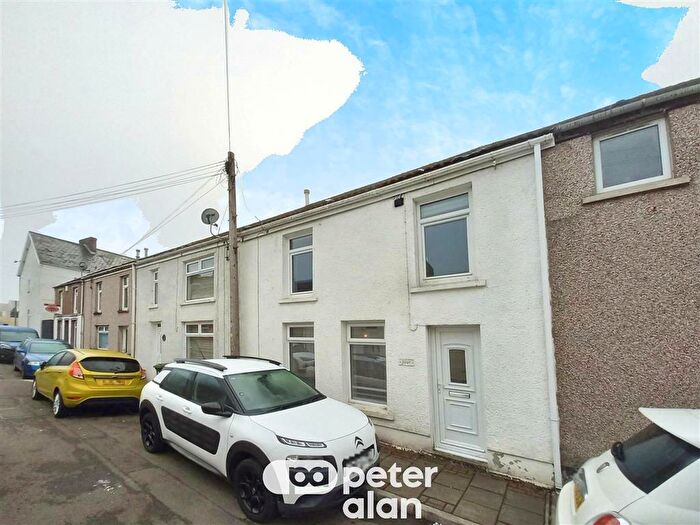 2 Bedroom House To Rent In Oxford Street, Aberdare, CF44