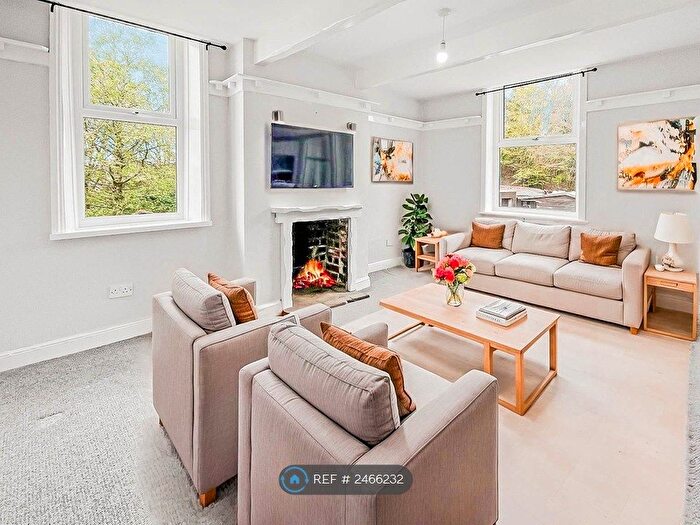 2 Bedroom End Of Terrace House To Rent In Fair View, Britannia, OL13